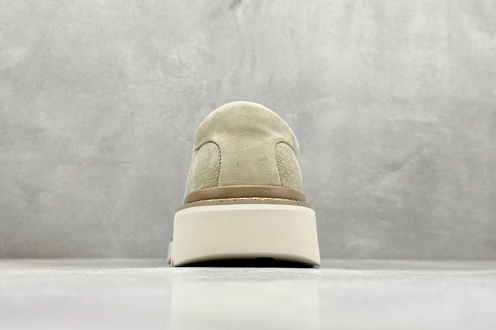 🐲💰 480 supports store UGG2025 spring new Hybird Tasman series men's shoes# The upper is made of cow split layer, the inner breathable mesh, the ugg traditional Eva light wing outsole, the coexistence of class and comfort, slip-on design, easy to put on and take off, paired with wide-leg workwear, American retro Barn style, easy to style, the style is not defined, and the matching does not have to be limited!   Item No.: 1166913 Size: 40-44